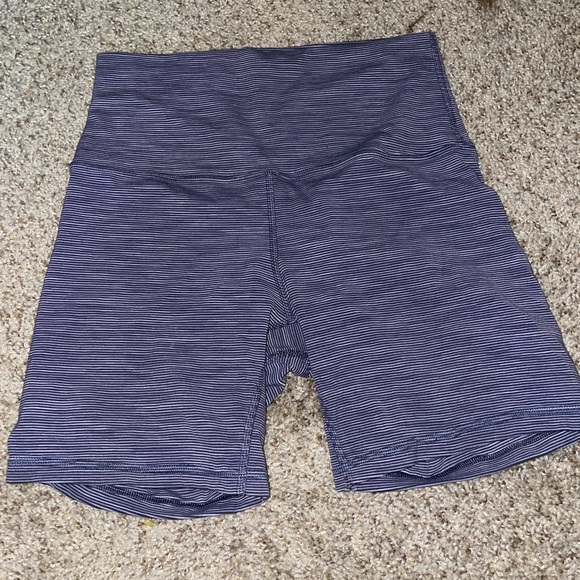 Lululemon align short 6” - Picture 1 of 3